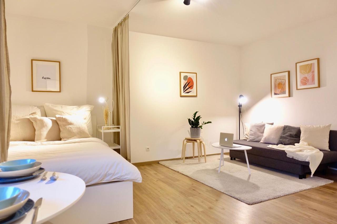 Neu - Gemuetliches Und Modernes Apartment Mit Stellplatz Koblenz  Bagian luar foto