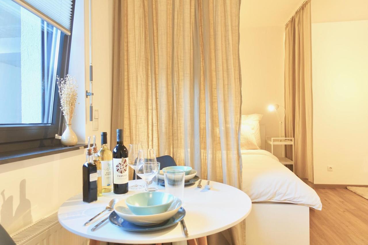 Neu - Gemuetliches Und Modernes Apartment Mit Stellplatz Koblenz  Bagian luar foto
