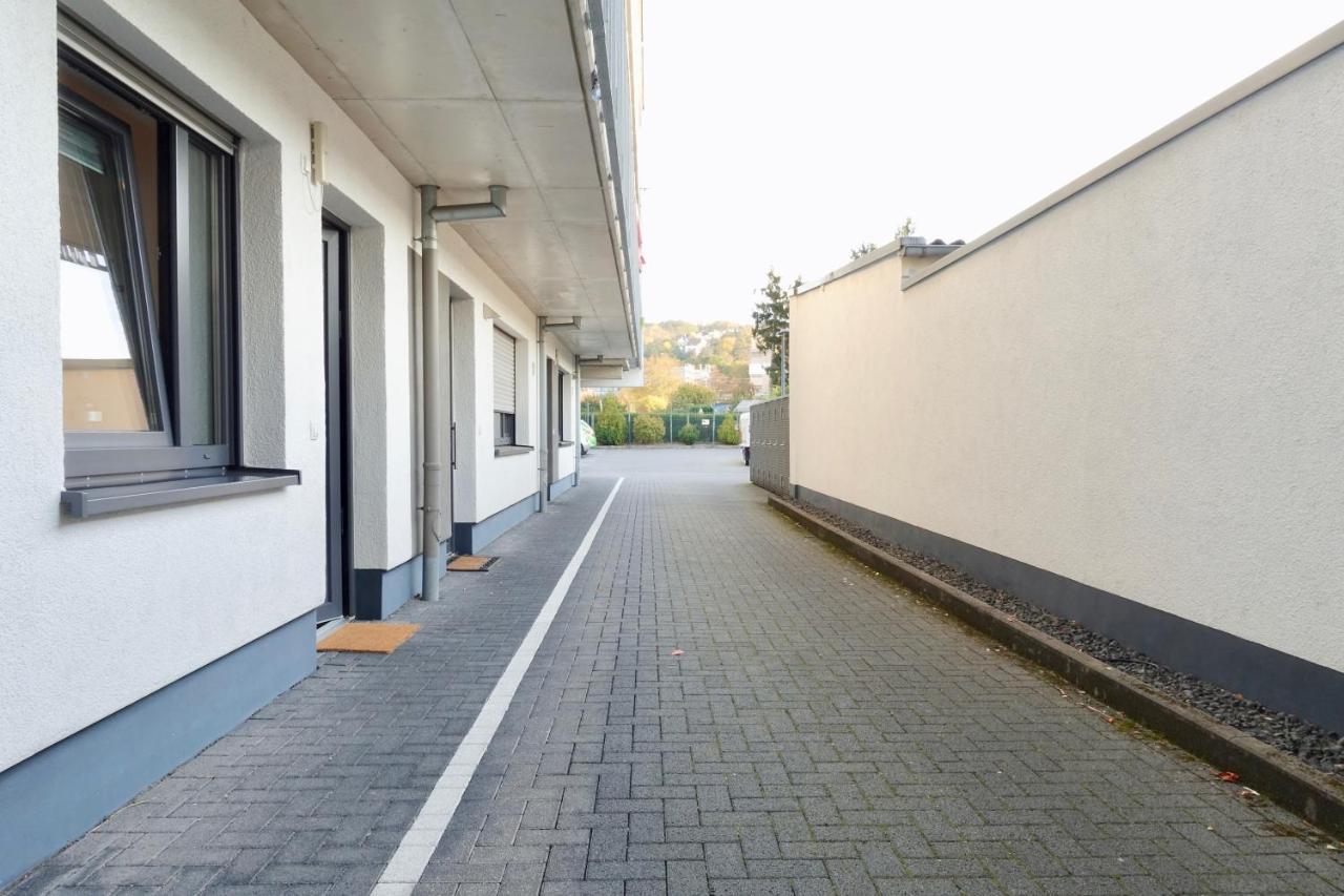 Neu - Gemuetliches Und Modernes Apartment Mit Stellplatz Koblenz  Bagian luar foto